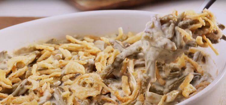 green bean casserole with fried onions